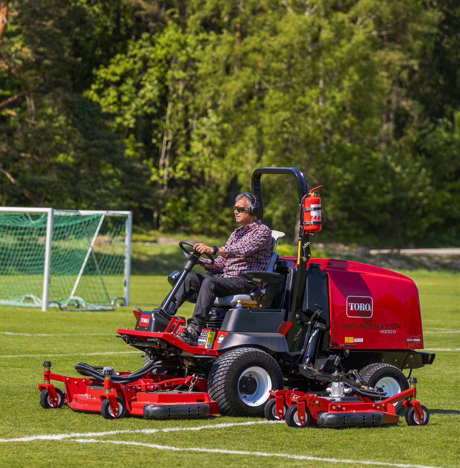 Toro Groundsmaster 4000D Hako