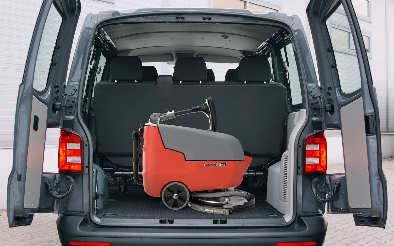 Städmaskinm i bil. Hako